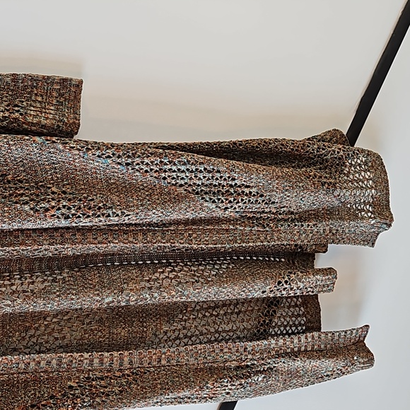 Teaberry Sweater, Size M - Picture 3 of 4